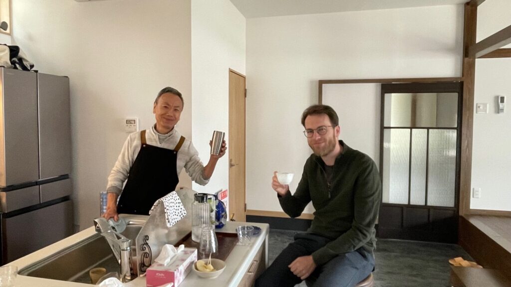 ミロクハウス、オランダからのお客様とコーヒーを愉しむ小熊九太朗